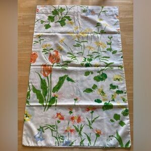 Vintage floral print pillowcase